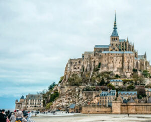 Lejebil & biludlejning i Normandiet