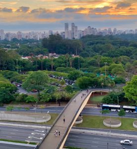 Billeje & biludlejning São Paulo-Guarulhos Lufthavn